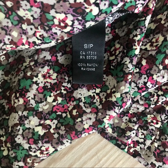 GORGEOUS FLORAL ROMPER - LIKE NEW - Picture 7 of 10